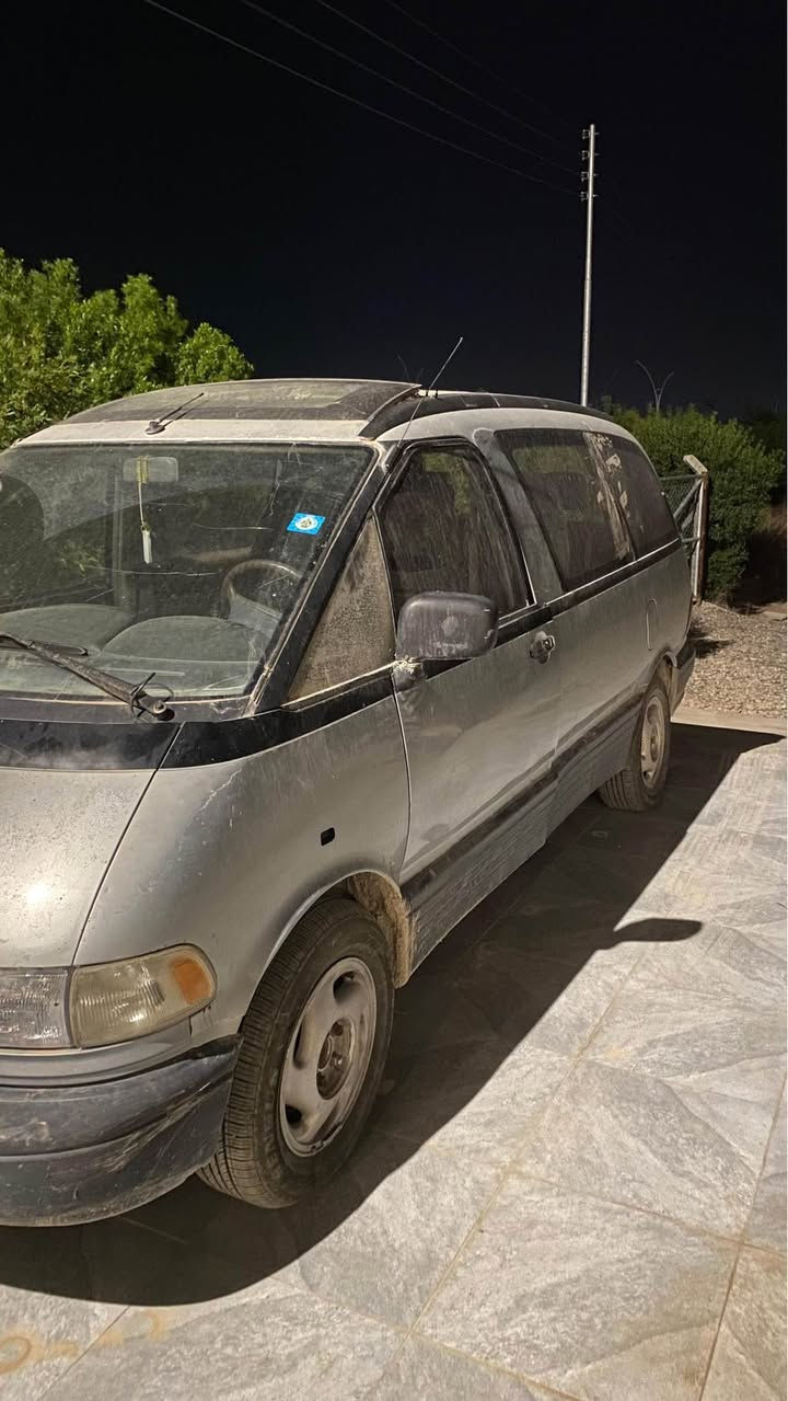 تيوتا بريفيا 1993 محرك 2400 گير عادي 
تبريد تدفئة شغال 
صدر جديد تخم تاير جديد باتري جديد لايتات جديد كهربائيات كلها شغالة مابيها نقص 
هزة جديدة رقم كركوك سنوية ساقطة 2019 
شرط التحويل السعر 30 اتصل *********** تكريت, صلاح الدين
