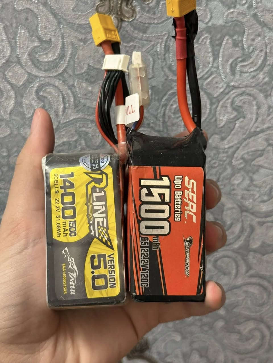 غراض للبيع
سترابات apex ب35 الجيس
Iflight ب25 الجيس

محركات tinywhoop ب45

بطارياه تاتو مستخدمه مرتين ب45

باقي بطاريات جديده ب35


**إذا كنت صاحب هذا الإعلان وتريد حذفه لأي سبب، رجاءا أرسل رسالة إلى الدعم الفني**