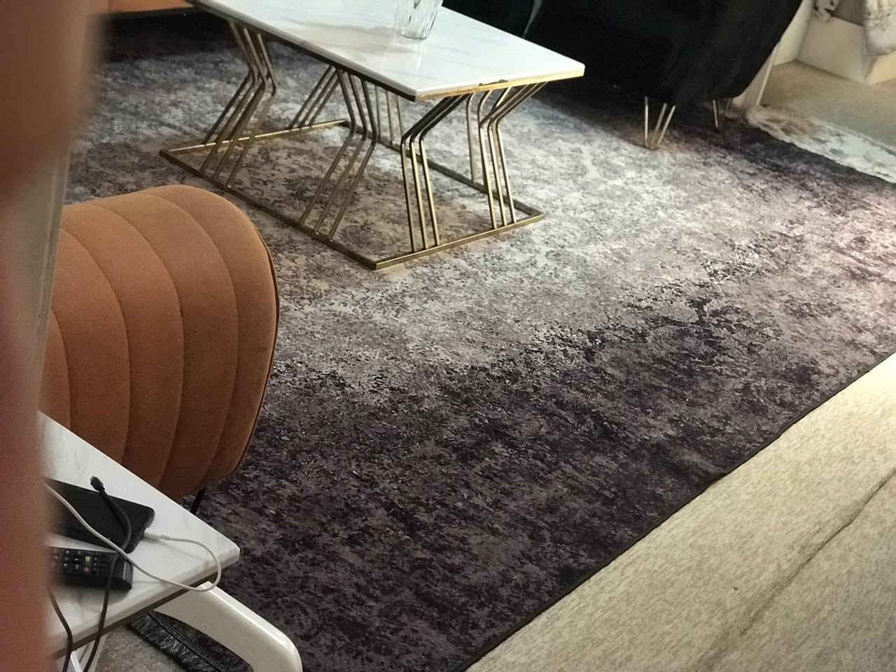 سڵاو دوو فەرشی سئ بەچواری ژئر لاستیک و قەنەفەو مئزی ناوەراست و تەپڵەکان بۆ فرۆشتن


**إذا كنت صاحب هذا الإعلان وتريد حذفه لأي سبب، رجاءا أرسل رسالة إلى الدعم الفني**