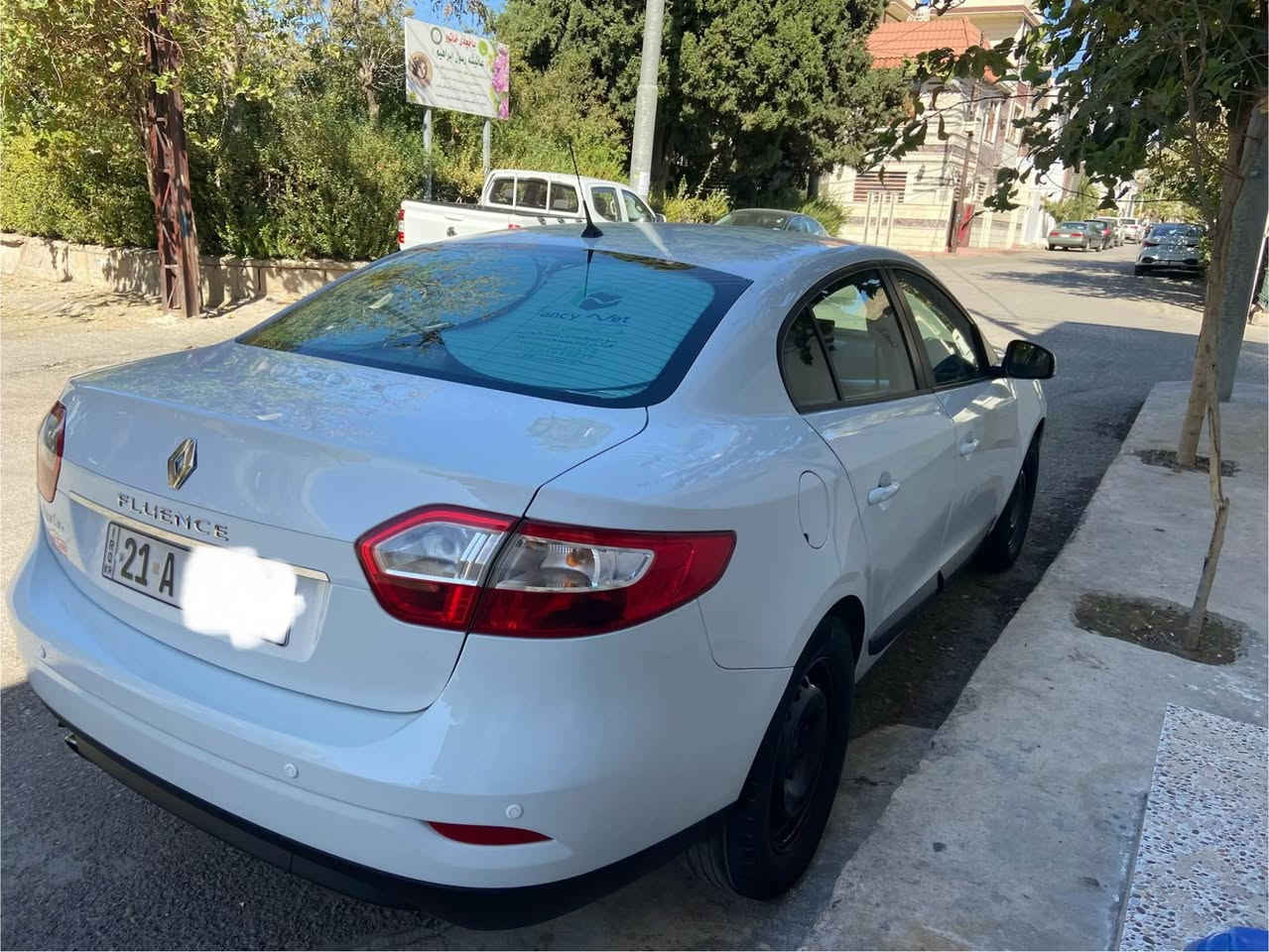 renault fluence 2016
ڕینۆی فلۆنس ٢٠١٦ سفری ئێرە 
گێڕ و مەکینەی بەشەرتی فەحس 
مەکینەی نەکراوەتەوە 
بەناوی خۆمانەوەیە
سەیارەکە ٩٩ هەزار ڕۆشتوە 
بەس دەعامی پێشەوەی گۆڕدراوە 
مواسەفات:
لایت لید بلاجیکتۆر لید  
لایت عەدەسە
ئاوێنە ئیشارەت 
حاسە 
٤ جام ئۆتۆ 
سنوق بەسمە 
٥ کەلە
عەلامات گەورە 
سەیارەکە هی مەعرەز نیەو هی دەستی خۆمانە 
کوشنو قاعی تێ گیراوە 
سیعری : 102$ گەڵا Singapore


**إذا كنت صاحب هذا الإعلان وتريد حذفه لأي سبب، رجاءا أرسل رسالة إلى الدعم الفني**