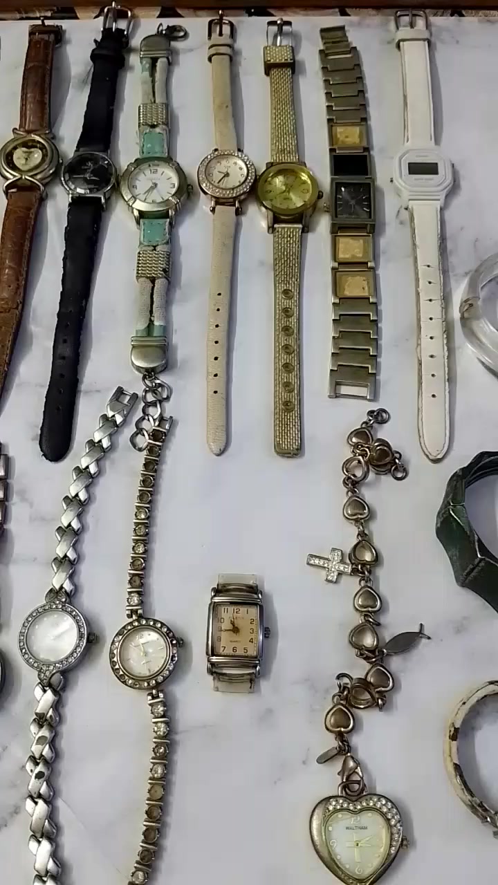 شلعه ساعات سوسري وياباني ماركات مختلفه باله كلهن شلع ابيعهن 65 ألف وتوصيل مجاني  حجز خاص


**إذا كنت صاحب هذا الإعلان وتريد حذفه لأي سبب، رجاءا أرسل رسالة إلى الدعم الفني**