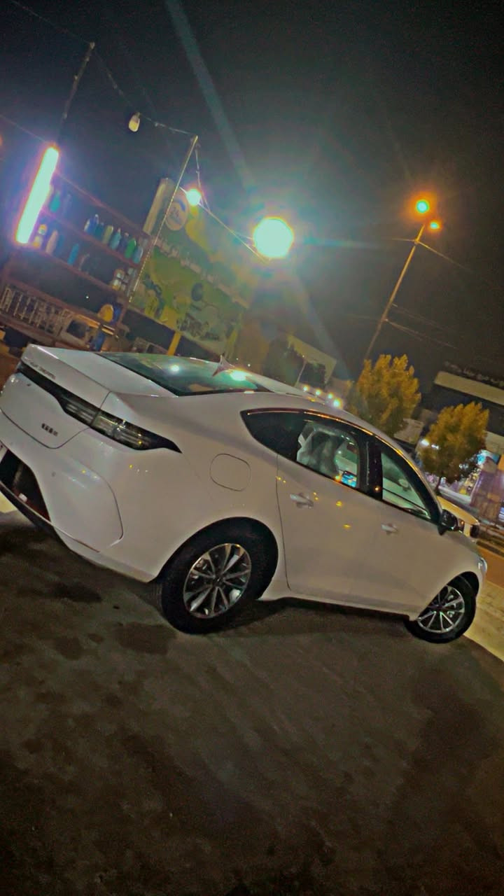 السلام عليكم اللبيع دست رويل 2025 سياره بعده على وضع شركه ماشيه 13 الف اي نقص مابيه واني مسويله عزل اضافي وملاحضه موجود بصور  سعر 18.500 رقمي ***********
