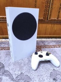 وبركاته للبيع إكس بوكس سيريس S جهاز نظيف جدا لوك ستيكر ما مفتوح مستعمل...