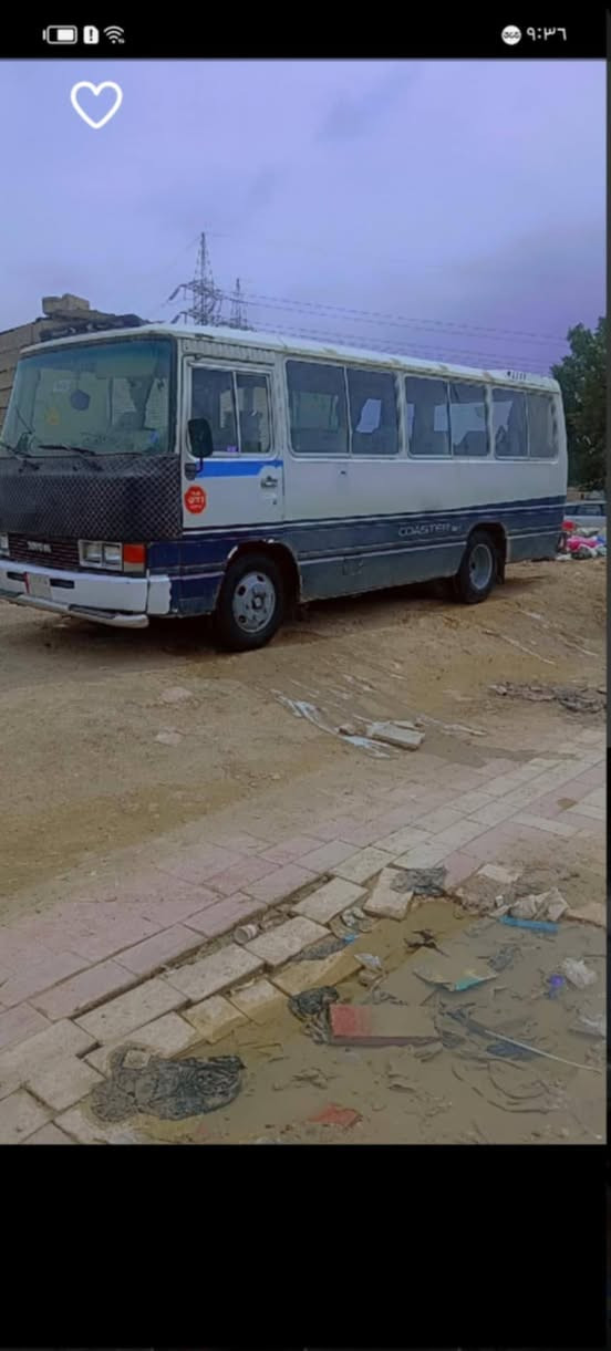 السلام عليكم كوستر عريضه للبيع  موديل 1991 دسك وبور مكينه كاز 3000كير واكسن جديد رقم الماني سنويه عضم عاج ليهسه ماصاقطه السنويه بئسمي السياره  تايرات جوبلس الكدام للئستفسار الرقم ***********
