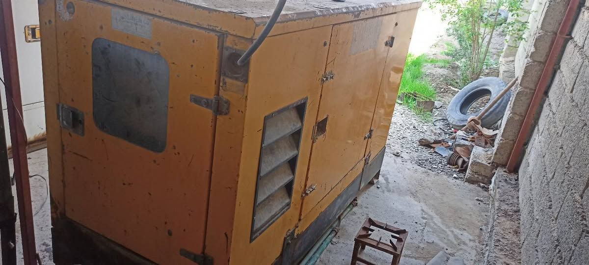 السلام عليكم للبيع مولد بيركنز 30كيفي نظام حمايه معمر جاهز على الشقل السعر25وبي مجال ***********
