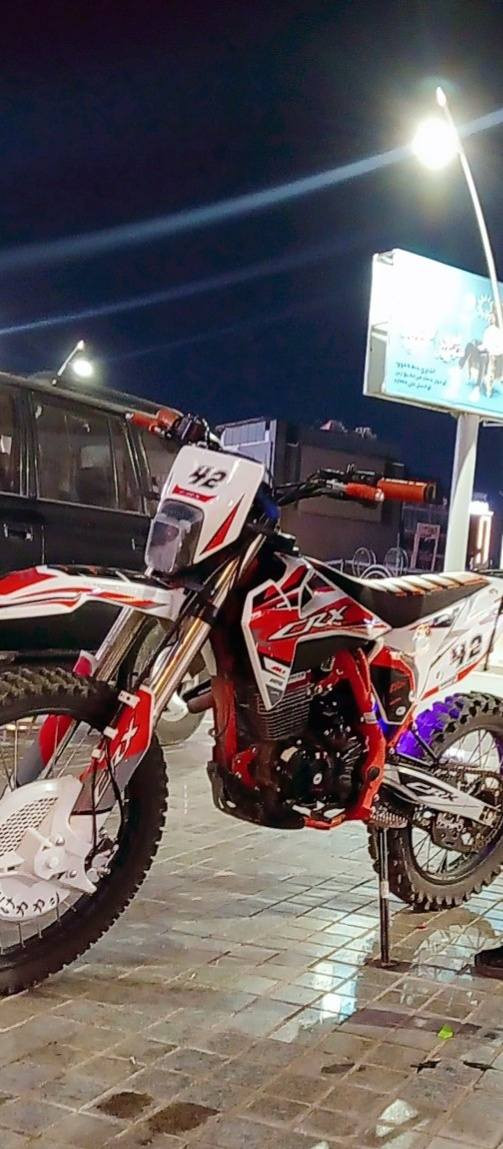 السلام عليكم قفاز CRX  ⛔ مكينة 350 للبيع الدراجة خير من الله شلعه معدل مفوله تشك الكاع تجي وتشوف كير مكينه مكفولات الدراجة العنوان بغداد الجديده رقمي *********** متواجد بس بل وتساب 🙏 كفاله عامه
