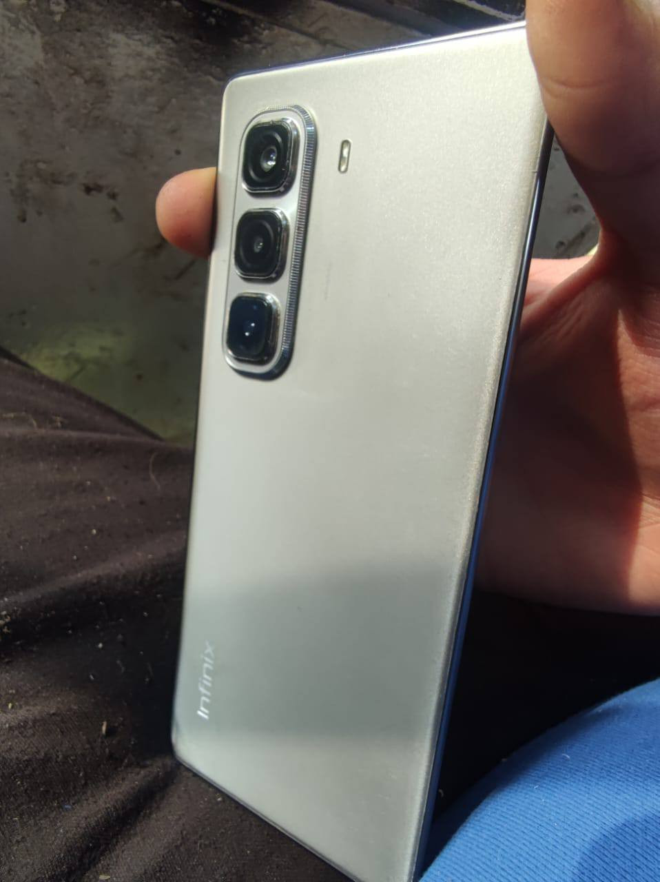 متاح جهاز انفنكس هوت 50 للبيع او مراوسه ويا ايفون جهاز لوك ما بي اي عيب مجرد هاذا الشخط شخط وليسه كسر  
الشراي يتصل ***********
مكاني كركوك تسعين
