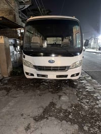 للبيع صالون كامل مشروع حلاقه متنقل  يحتوي على 4كراسي حلاقه  مغسله شعر ...