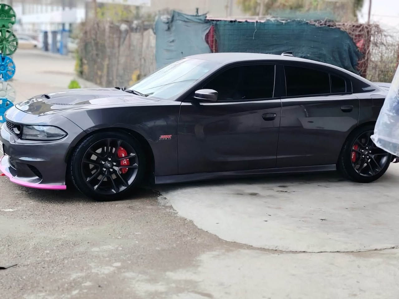 Dodge charger RT
دودج تشارجر RT موديل 2018، كلين (خالية من الحوادث)، الطلاء أصلي.

المسافة المقطوعة: 63 ألف.
المحرك وناقل الحركة (القير) بحالة ممتازة ولم يتم فتحهما أو تصليحهما.
السيارة كاملة على الوكالة، ونظيفة جداً.

للتواصل:
***********
