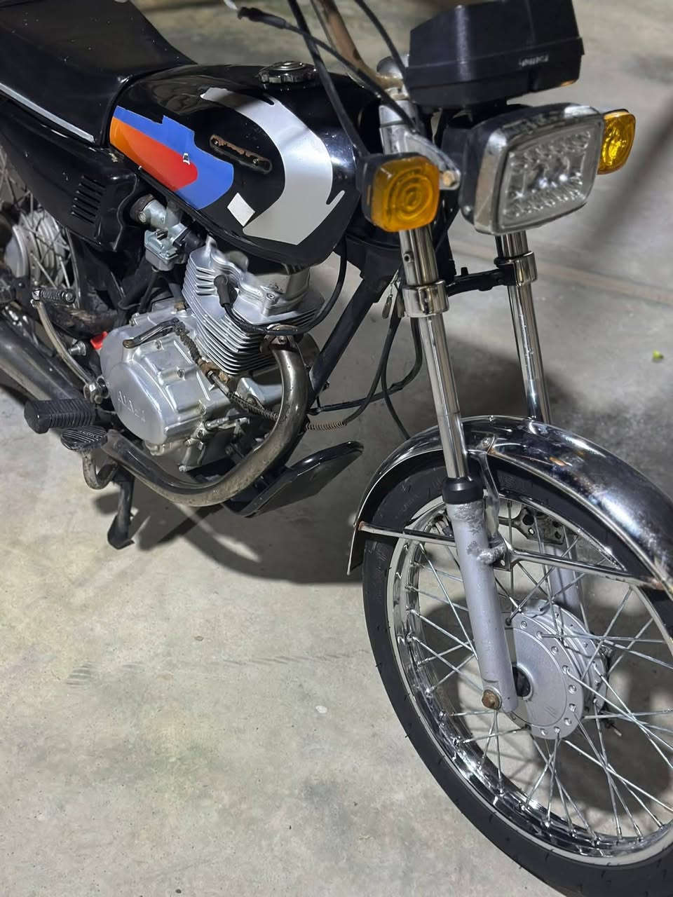 دراجه نامه ادوات للبيع نضيفه حلوه ادراجه كله شغاله اسعر 550 وبيه مجال قليل مكاني الكرنه. ‏‪***********‬‏
