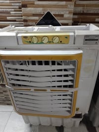 مبردة حجم كبير شغالة جديدة حجم كبير 85الف نظيفة 07724841555