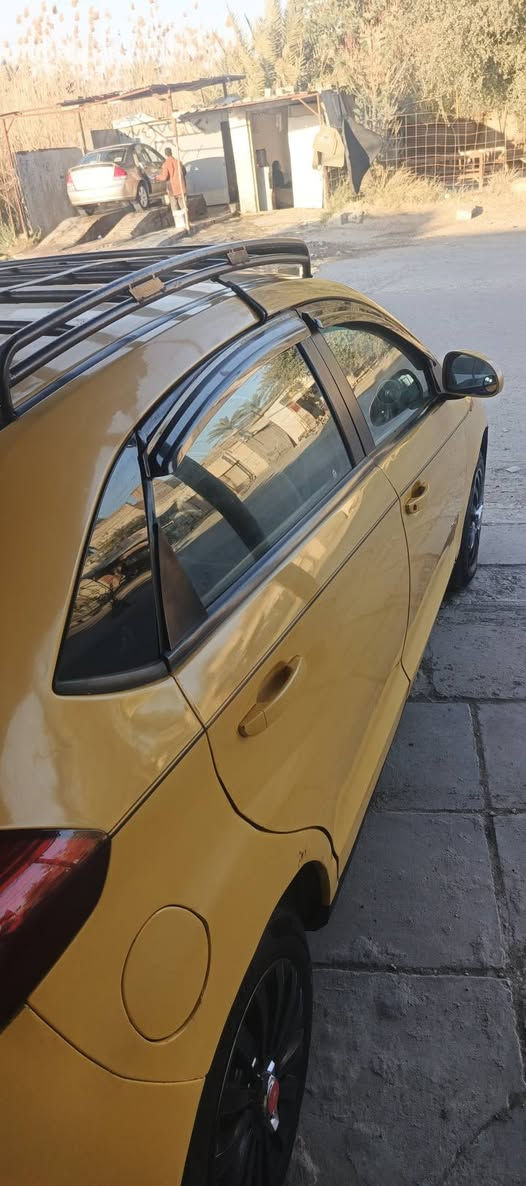 للمراوس
سلام عليكم. فلاوين 11 بسمي رقم انكليزي جديد وسنويه جديده
حداديه 70 بالميه. 
شاشه كامره وكامره تسجيل الحوادث
لايت زنون. 
تخم تاير جديد
مكينه وكير كورلا. 
تبريد فقط كمبريس تبريد ثلج. 
كهرائيات كوله فول
سنتر لوك. 
مكينه 1600
مراسله او اتصال ***********
عنوان. بابل المسيب.
