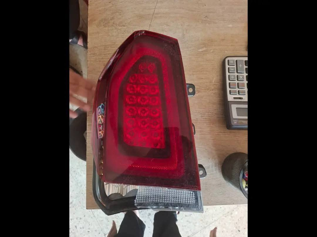 السلام عليكم بك لايت أوباما خلفي جهت اليسار يحتاجله فقط جامه وسعره مناسب جدا 115 وبي مجال الشراي يخابر ماقصر ويه ***********
