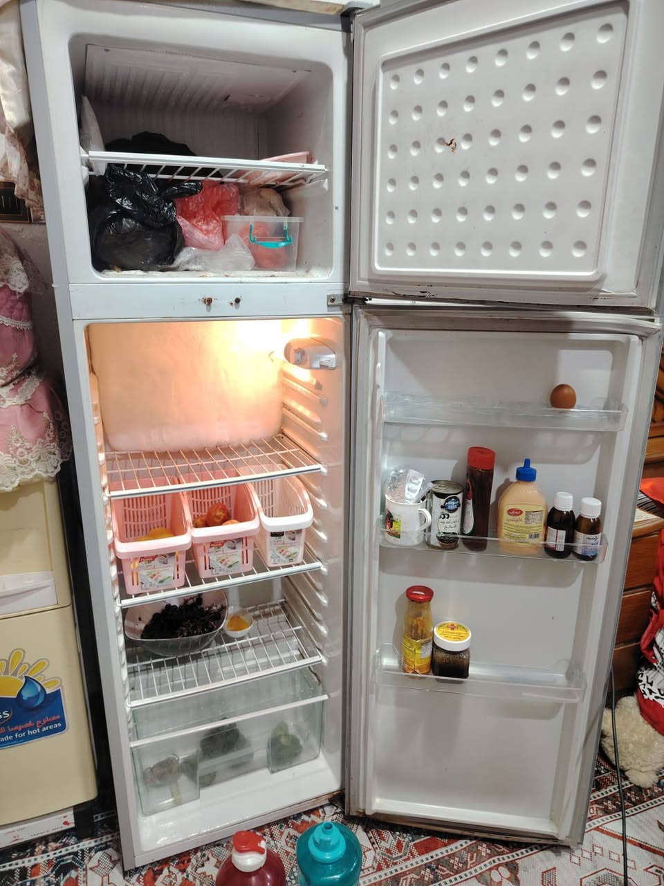 ثلاجه للبيع نضيفه اي ضرر مابيها ما داخله تصليح جمد شرط فحص تبرد ماعرف شكد. حجم السعر250بيه مجاال شاشه للبيع نضيفه اخت جديده بعده بل جيس شرط فحص ستخدام قليل حجم43بدون نت السعر 250بيه مجال شراي خاص عنوان حي العامل


**إذا كنت صاحب هذا الإعلان وتريد حذفه لأي سبب، رجاءا أرسل رسالة إلى الدعم الفني**