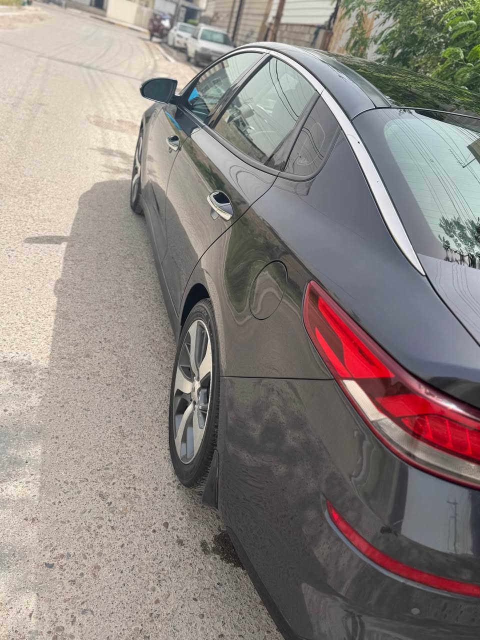 كيا اوبتما 2019 وارد امريكي 
حادثها سرقه بنيد وجاملغ 
حادثها بالعراق بابين وهلال 
لون فيلي 
مواصفات فول S
مكينة 2.4 
حالة السيارة جيدة 
العداد 92 ميل قابل للزيادة 
سعرها 135 وبيها مجال بسيط 
للأستفسار *********** بغداد, العراق
