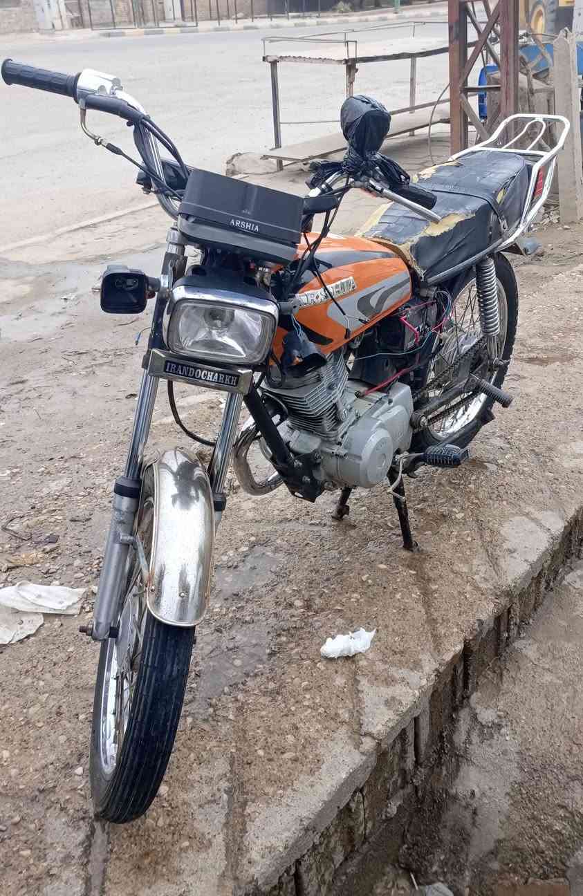 السلام عليكم دراجه اربعه كير كلك موديل 12 مستعجل علئ بيعته السعر 300 وبيه مجال. المكان كوت انوار الصدر *********** اتصال
