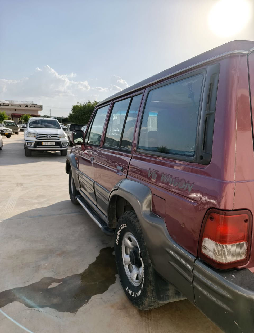 Galobar
مۆدێل : 2000
                                         V6 : مەکینە 
 سەیارەکە ئاڕمە ،  بێ بۆیاغە گێڕ وو مەکینەی بەشەرتە
 زۆر جوان و خاوێن ماوەتەوە 
 دەبڵ ئەکسل لە جێوە ئیش پێبکە 
 سەیارەکە زۆر توند وتۆڵە
 نرخ : 30 گەڵا و  مەعامەلە 
 شوێن : حاجیاوا 
 ژ.م : *********** رانية, السليمانية

