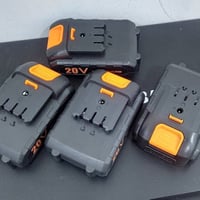 بطاريات • ٢٠ فولت