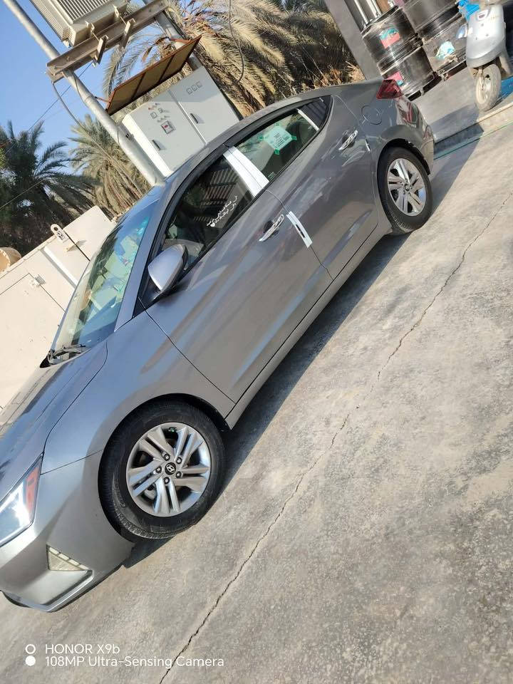 سلام عليكم النترة للبيع موديل 2019 بدون أرباك سيارة باسمي سنوية جديدة رقم جديد هزّة جديدة ***********
