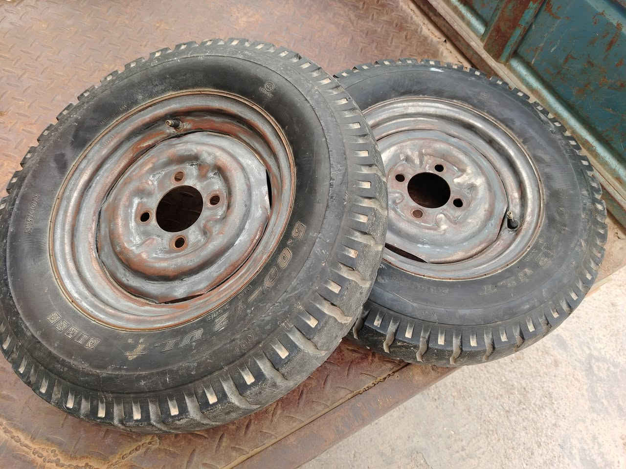 للبيع نضاف كلش ويل جمره امامي كامل وزوج مال امتيار نضاف وحاك لوياله


**إذا كنت صاحب هذا الإعلان وتريد حذفه لأي سبب، رجاءا أرسل رسالة إلى الدعم الفني**