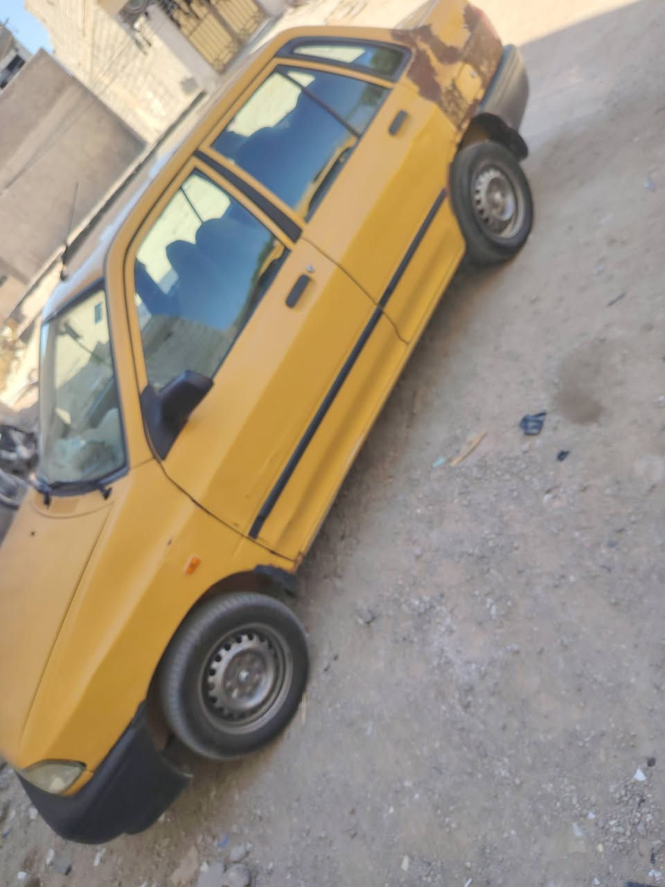 سايبه   ٢٠١٢ للبيع او مراوس بليفان او بيجو  رقم بغداد بسمي مكان كربلاء ***********
