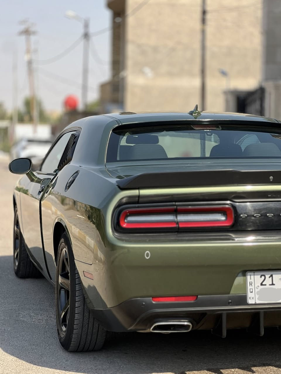 العضلات الامريكية 
جالنجر 2022 مواصفات SXT معروفه 
"السيارة وارد امريكي بدون اي ضربه ضررها تخريب فقط كلير جاملغ وبنيد والباقي كفاله "

محرك 3.6 V6
ماشيه 50 الف ميل 
كير اوتوماتيك 8 نمر ناعم وعزم مرتب
تشغيل بصمه 
شاشة وسطية
كاميرا خلفية + حساسات
نظام Sport Mode
هالات LED أمامية برتقالية منظرها نار بالليل 🔥
سبويلر خلفي رياضي
دبل إكزوز رياضي

السعر 210 وبي مجال


**إذا كنت صاحب هذا الإعلان وتريد حذفه لأي سبب، رجاءا أرسل رسالة إلى الدعم الفني**