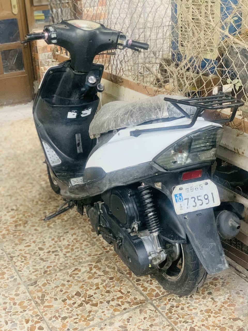 السلام عليكم شبابنه الطيبه 🤍.
ماكس عدله بلاديه مكينه خير من الله بيها كلجات رياضي 
سلف هندر بكل وقت كهربائيات كلها شغاله وبيها تشغيل عن بعد ب 550 وبيها مجال بسيط بغداد حي العامل ***********🤍.
