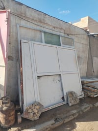 ٣ قواطع PVC • جام المنيوم ٢.٧٠×٣ • سندويتش ٥ قطع