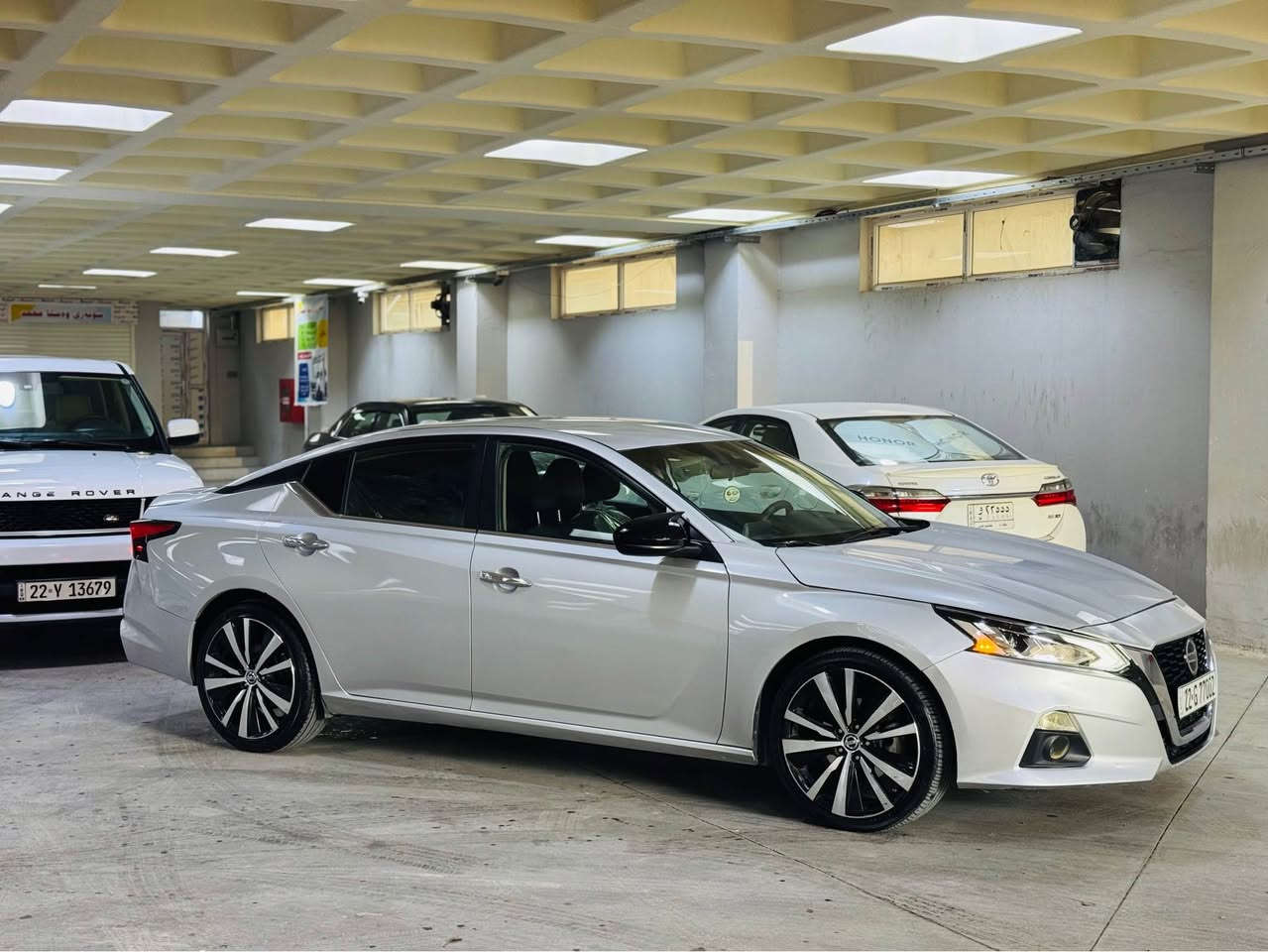 السلام وعليكم
Nissan Altima 2021 SV
مواصفات الـSV المعروفه
السيارة بدون صبغ 
بدون تبديل
فقط كم مكان تعديل PDR
✅
ماشيه ٦٥ الف ميل
رقم اربيل سنويه ورقم جديد
رقم الشاصي :
1N4BL4DV8MN363688

✅
السعر قفل بدون معامله ١٣٨$ ورقه

عنوان قضاء كلار
*********** كالار, السليمانية
