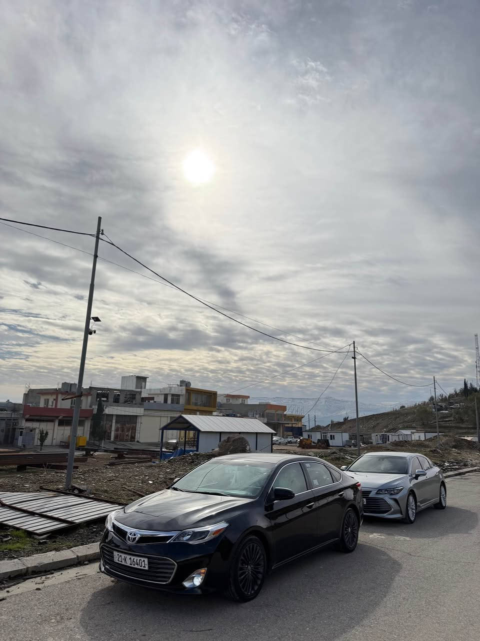 ئەڤەلۆن ٢٠١٣ مواسەفاتxle سەیارەکە ٣ پارچەی بۆیاخە بەس سەر لایتەکە کەمێک مەعجونە ئەویش بە عەیب حساب نیە  فول مواسەفاتە بەس سلایت نیە ناوزەرد کوشن جلد کوشن هیتەر بەسمە تەحەکومات سەر سوکان تەحدید سورعە سەنەویو ڕەقەمی تازەیە گێرو مەکینەی بەشەرت برخوی با نەدراوە سەوتی دیجیتاڵیشی نیە نرخی ١٥٧ مەجالێکی زۆر کەم بۆ پەیوەندی *********** السليمانية, العراق
