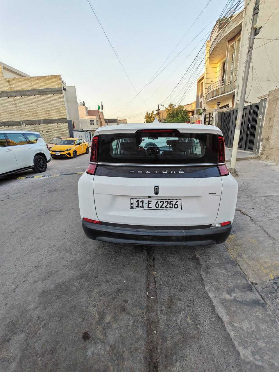 🚙 للبيع: بيستون E05 موديل 2025
📍 مكان السيارة: بغداد – حي الجامعة
📞 للتواصل: ***********

💰 السعر (نقدًا): 17 مليون دينار (قابل للتفاوض)

💵 تفاصيل البيع بنظام الأقساط:
• يمكن للمشتري دفع (8 ملايين دينار نقدًا)، ويتكفل بتسديد باقي الأقساط الشهرية للشركة المستحقة على السيارة.
• القسط الشهري: 473,000 دينار عراقي.

• الشروط المطلوبة: تأييد سكن من المختار + فتح حساب في مصرف آسيا (بدون كفيل)

⚠️ حالة السيارة:
• كفالة عامة بدون اضرار ✅
• السيارة بوضع الوكالة ✅

⚙️ المواصفات:
• كهربائية كلياً (الشحنة الواحدة تقطع مسافة 400 كم)
• 3 أنظمة قيادة مع تسارع ممتاز
• تبريد عالي الكفاءة 

📌 تفاصيل إضافية:
• رقم السيارة: بغداد الدولي الجديد
• عمل وكالة باسم المشتري 
• لون السيارة: أبيض
