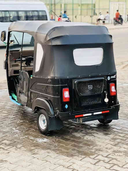 السلام عليكم تكتك 🛺 2022 كفاله عامه بيه ملاحضات بصيطه بدون لا صبغ ولا معجون ولا ضربه مكينه كير اكسن مكفولات كهربائيات كله شغاله تخم تاير جديد تحويل ثاني يوم هزه جديده السعر 9 ملاين وبيه مجال مكاني بغداد المحموديه ***********
***********
