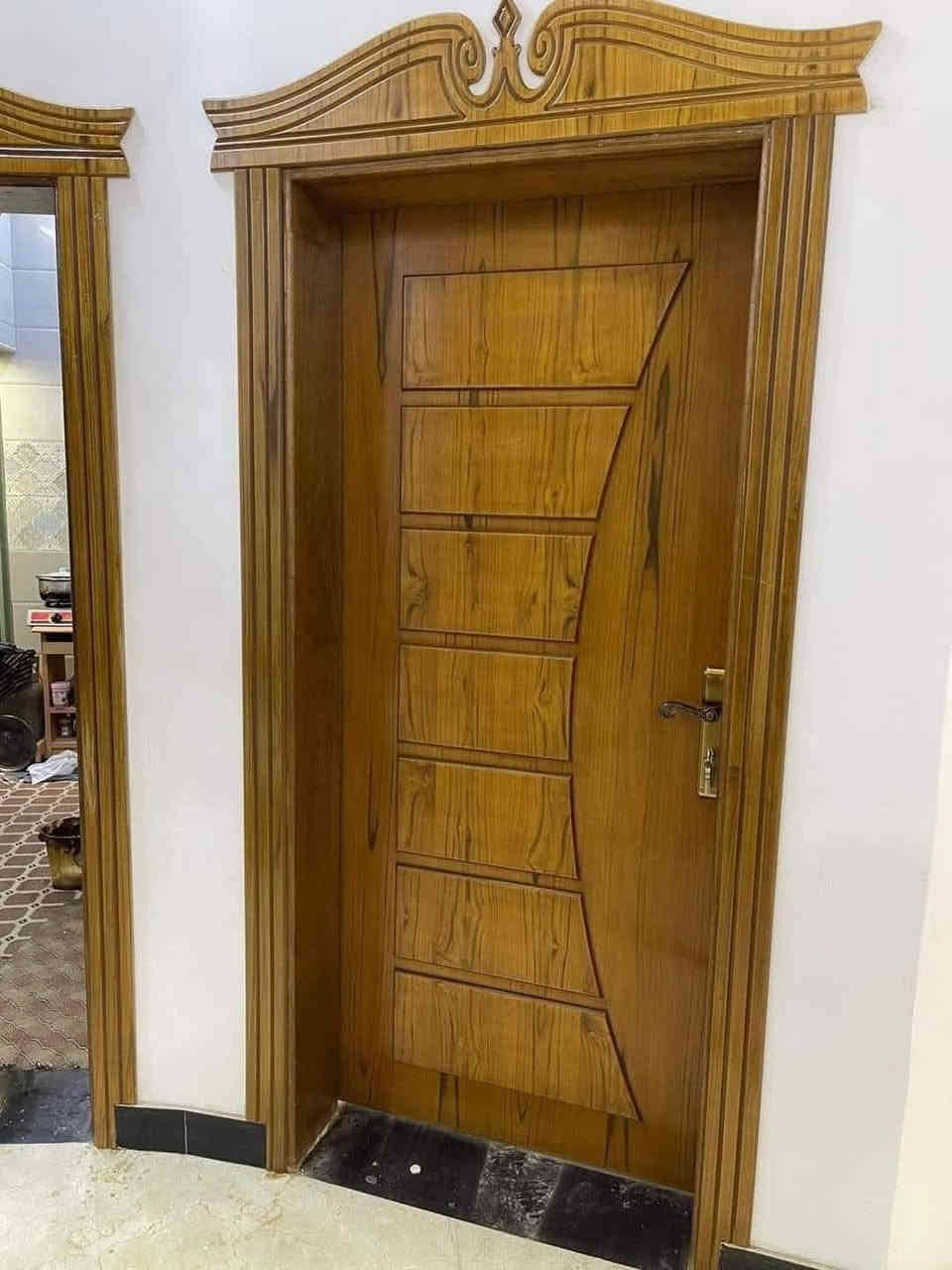 ابواب تفصال حسب الطلب شغل درجه اولى كيلون تركي صبغ وتثبيت والنقل كل هذا فقط 17500 (بدون جرجوب)
العنوان بصره صناعيه حمدان 
***********
