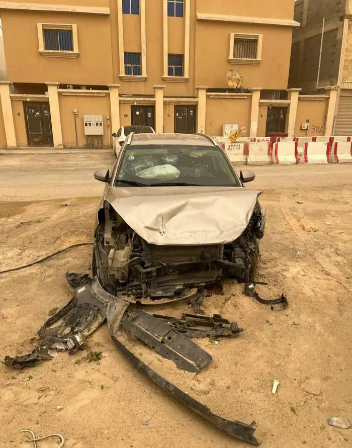 السلام عليكم ورحمه الله 🌹

للبيع هونداي توكسان ابيع على حادثها

ايرباكات كلها طاكه سستم كامل

حجم المكينه  4 سلندر الدوش المرغوبه وحاليا مو شغاله اثر الحادث 

الشاصي بدون ظربه مكان الحادث واظح

السياره استعمال شخصي فقط سابقأ

موديل 2017 اصل بلادي سابقأ مكفوله

ماشيه 97000الف اصلها بلادي

السياره سابقأ كفاله عامه بشرط باقي السياره كفاله من الخدش والبارد

ملاحظه🚩 مكينه طافيه مو شغاله سبب الحادث 

السياره باسمي شخصي رقم اربيل جديد🚩

السياره تحويل مباشر سنويه وهزه جديد

السعر 📍(( 75$ ورقه  ) وبي مجال بسيط

ملاحظه:::# توصل اي محافظه تريدها 

حسب الاتفاق 
للاستفسار اكثر اتصال أو وتساب 

***********
