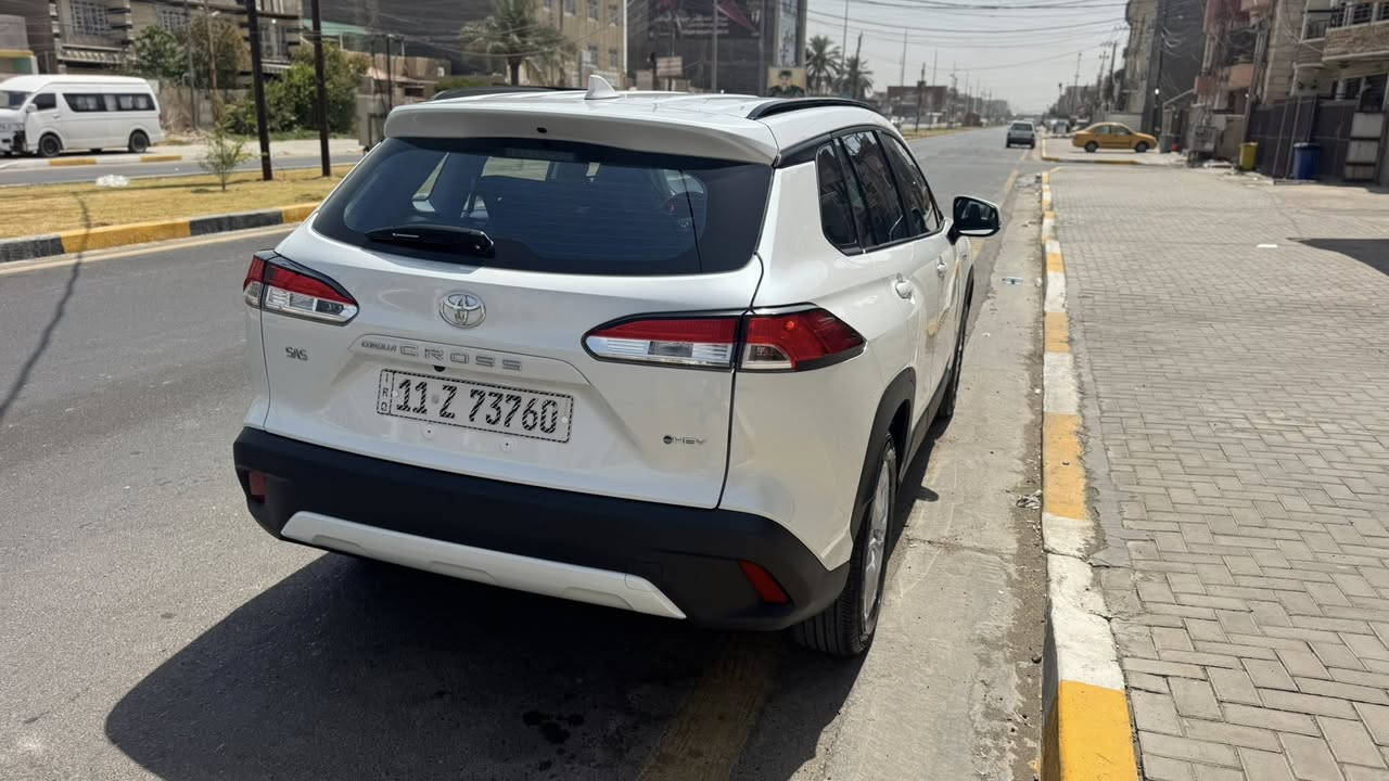 السلام عليكم للبيع كورلا كروز 2024 رقم بغداد مطلوبه للمصرف المستفيد والكفيل من نفس البيت فول مواصفات راكات قماره سلايت بجم كله زنون اصلي ارضيه وجنطه جلد كشنات جلد عازل حراري كل الجامات بجم ppf بالكامل ارضيات رزلاين الاصليه وباقي المواصفات معروفه ميحتاج اذكرها السياره على وضعيه الشركة لا شخط ولا رصعه ولا بارد ولا تكحيل سبير منازل مقدس 😁 جديده جدا الشراي يتصل عنوان بغداد حي الجهاد هاتف 
***********
***********
