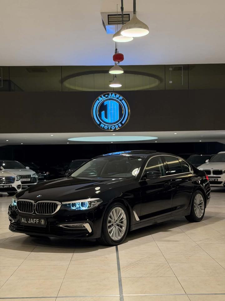 السلام عليكم
للبيع فقط BMW 530i موديل 2019
خلجي وكالة العروش بصمتين شركة وياها 
السياره فول مواصفات (بصمات وكامرات 360 درجه وفتحه وحساسا وكشنات جلد ورادار وبردات  وداتا شو وابواب سحب وبعد هوايه مواصفات ماشيه 100 الف ميل
السياره مكفوله كفاله عامه وگير ومكينه بشرط 
مرقمه وجاهزه
السعر : 260$ ورقه 
للأستفسار:***********
العنوان:السليمانية المعارض الجديده معرض (الجاف)
