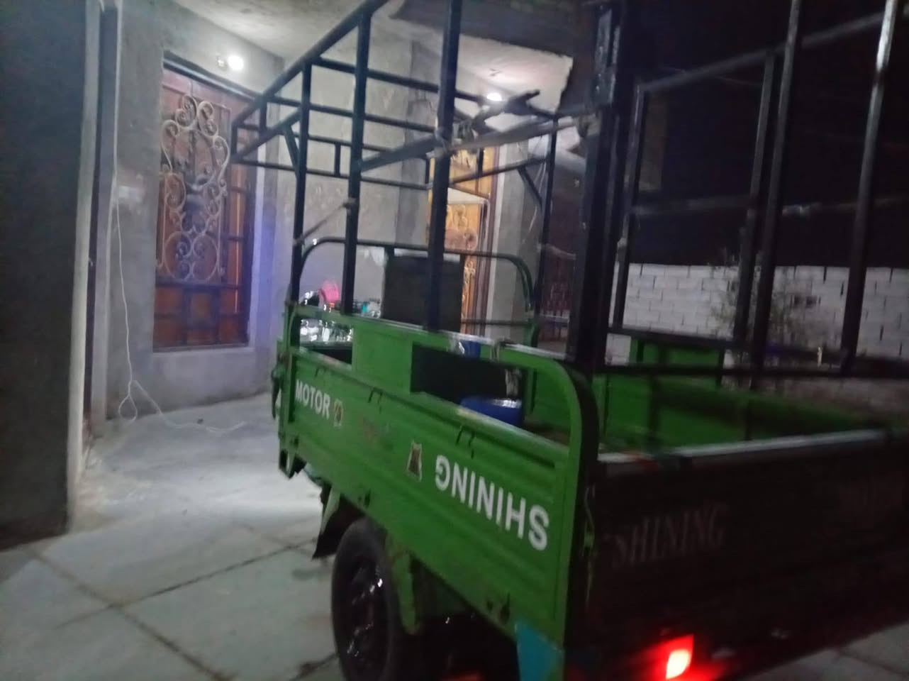 سلام عليكم ستوته للبيع موديل 2023
اوراق كامله كمرك مدفوع باقي بس ترقيم مكفوله من كلشي 
السعر مليونين وبيها مجال العنوان بغداد ***********
