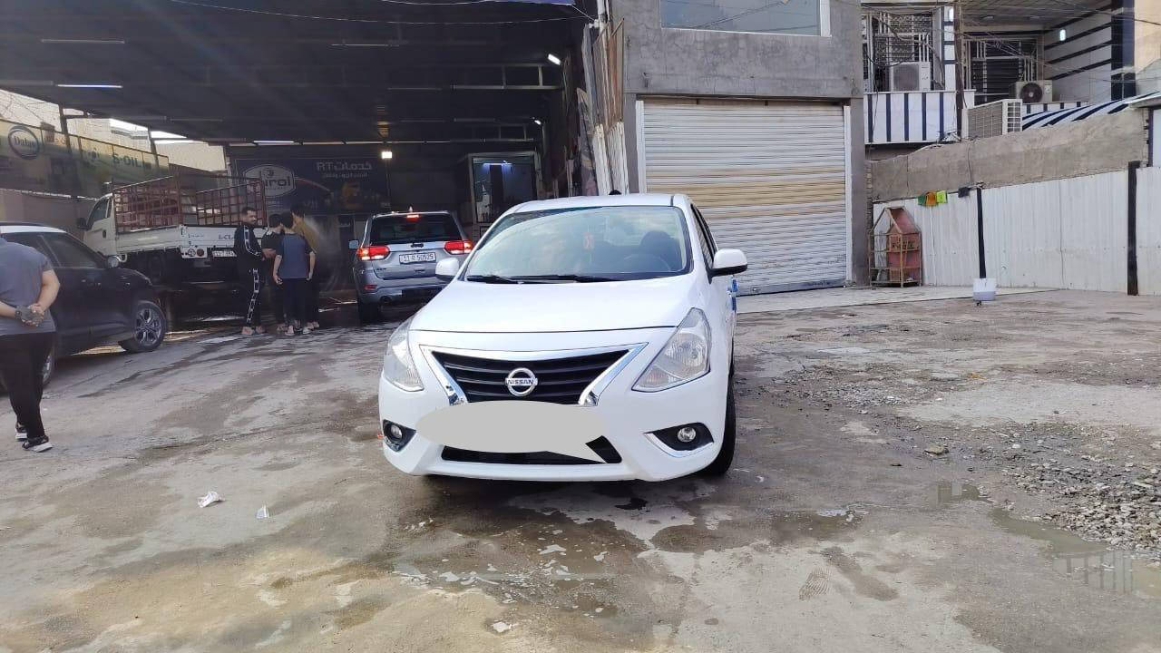 السلام عليكم
صني هندي 2019 (رقم اربيل بأسمي)
بيها بارد جاملغ امامي ( سايق)
وطخة بالصندوك
محرك وگير مكفول 
مكاني بغداد 
السعر 103 $
بيها مجال بصيط مكلف بلنشر غير متواجد فيس او مازنجر 
راعيها خابره ***********
