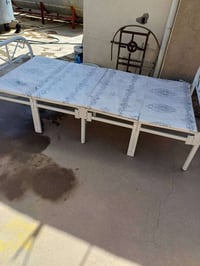 سلێمانی • سرير • غرفة نوم