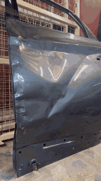 سلام عليكم باب توسان خلفي جهة السايق 2024 
بيها ضربة مثل ما موضح بل صور و بل فيديو 
مكاني بغداد حي التراث رايدها ب 350$ وبيها مجال 
***********
***********
