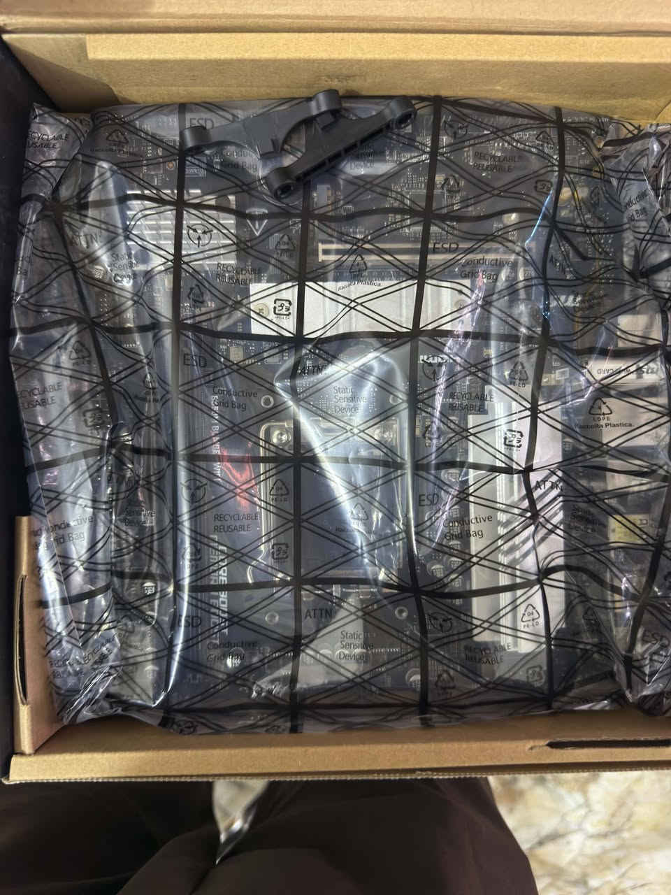 بورد msi b650m wife bomber تدعم ddr5 بورد كلش قويه وحلوه وسعرها مناسب شباب شرط وكاله لا امزون ولا باله ضمان باقي بيها سنه كامله استعمالها شهر فقط اخت الجديده سعر 125 الف وبيها مجال جدا بسيط مكان ناصريه وتوصيل موجود


**إذا كنت صاحب هذا الإعلان وتريد حذفه لأي سبب، رجاءا أرسل رسالة إلى الدعم الفني**