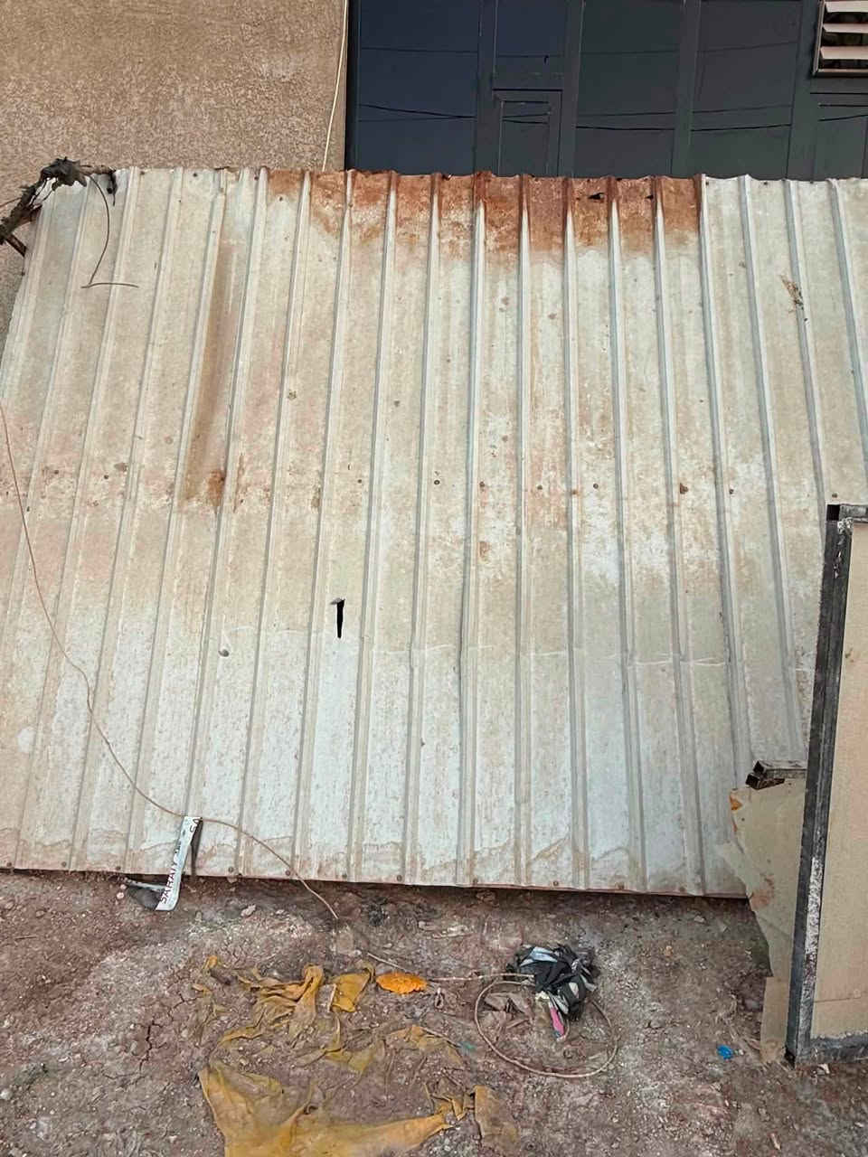 السلام عليكم قمريه 5متر مربع حديد شخاطه مع باب حديد تزكام بوكس حديد مستطيل بوري مربع أضافه إلى قطعتين مستطيله قمريه 3 متر للواحده للاستفسار ***********
