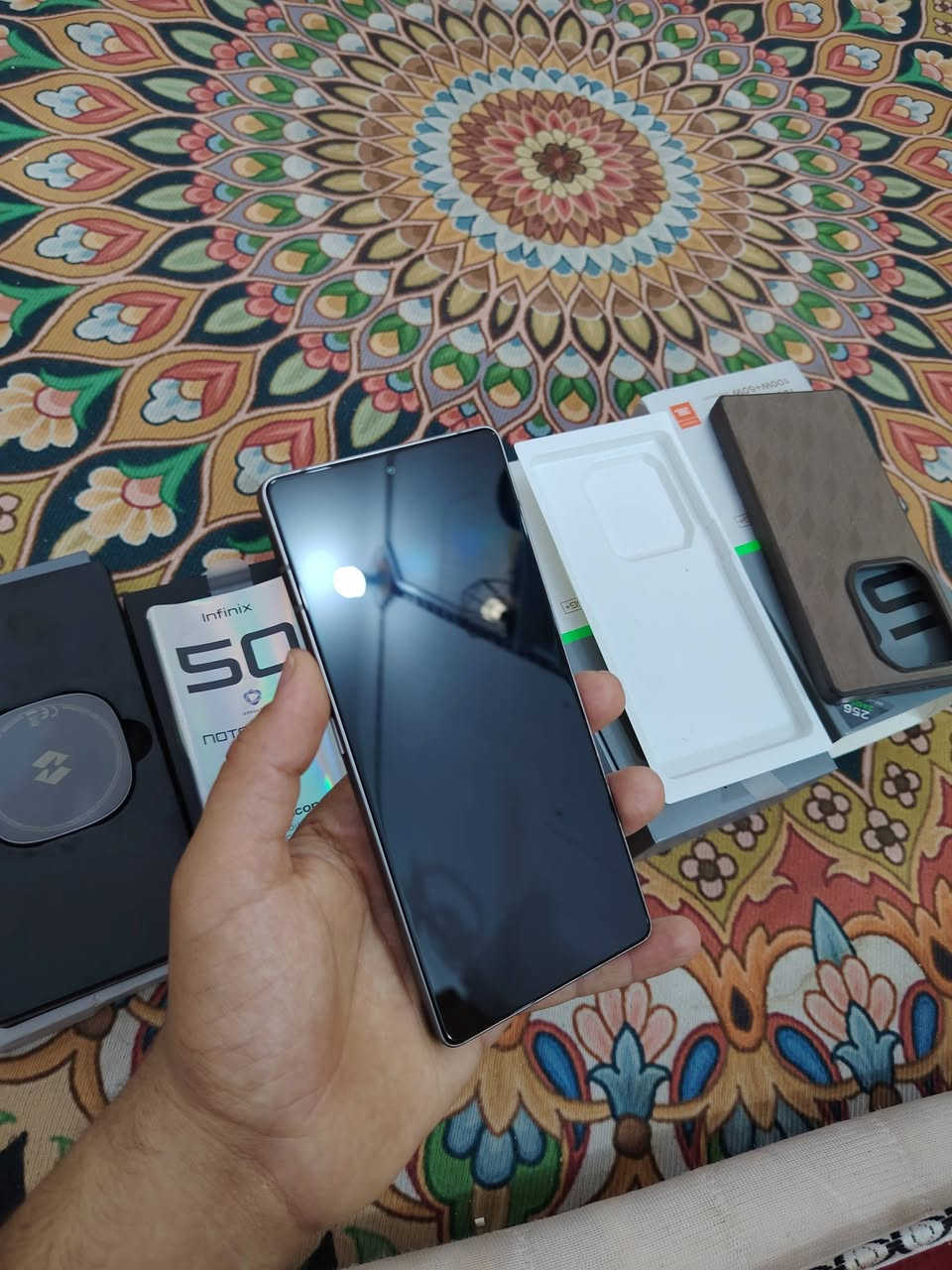 سلام عليكم انفنكس نوت 50 برو بلس 5g نضافة 98%100
256 رام 12+12 بطارية 5200 شحن سريع 100 واط 

بجي 120 فريم صوت ستيريو بصمه شاشه 

زوم100x كامرة 50 مكفول من التصليح والخلل 

 استخدام ايام هذة برو بلس مو بس برو اخوان

غراضه كامله كارتون سماعات شاحن لاسلكي

 وشاحن 100 واط أصلي مال الجهاز 

سعره 375  وبي مجال الجهاز أخو الجديد


**إذا كنت صاحب هذا الإعلان وتريد حذفه لأي سبب، رجاءا أرسل رسالة إلى الدعم الفني**