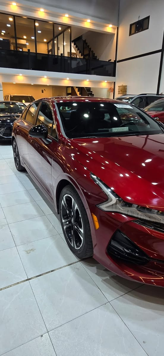 البيع نقد فقط بدون مراوس بدون اقساط 
اسم السيارة :  K5
 الفئة :  Gt Line فول عدا البنوراما
الموديل : 2024
عداد المسافة : 31000 ميل
اللون : ماروني 
المحرك  4 سلندر 1.600 تيربو 
اللوحة :  كتاب شهداء رقم بصرة
السعر :  185  
    حادث السيارة :  تقرير غرق فقط 
 حسام *********** 
الموقع : البصرة - حي المهندسين الشارع العام قرب محطة وقود الخليج
