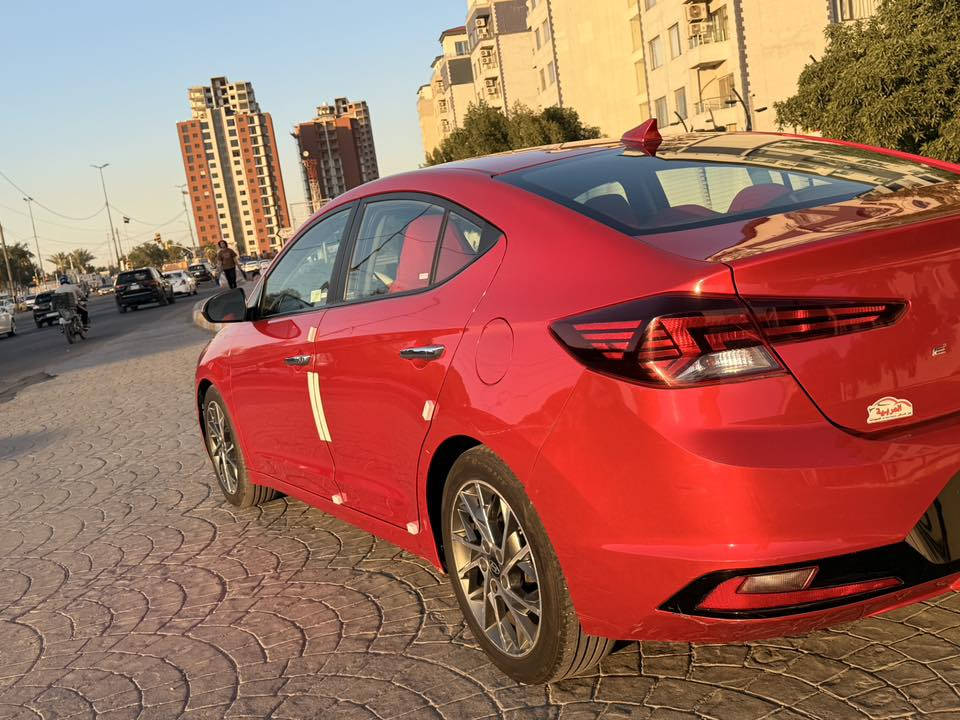 سلام عليكم 
النترا 2020 امريكي حادث جاملغ. خلفي وباب وباب امامي  بدون دواخل بدون ايرباك
محرك 2000 دوش 
كير مكينه صدر جديد منضومه تبريد تخم ويل كب خليجي جديد. 
رقم بغداد الجديد هزه جديد تحويل مباشر

السعر 122
بغداد الدوره 
***********
