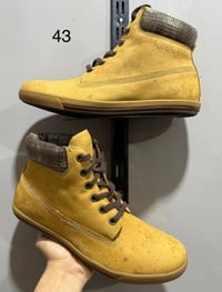 تخفيضات 🔥🔥🔥🔥🔥 بوت بآله اوربي آصلي + حذاء رياضي و صندل اوربي  القياس مو...