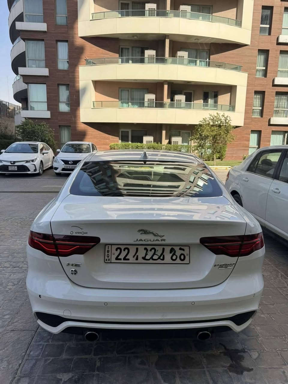 السلام عليكم
للبيع جاكور موديل 2020 R dynamic فول مواصفات 
السيارة خليجي سردار بالعراق صار بيها حادث سطحي وانصبغ بيها ٣ قطع وشوية ايرباك بردة فقط 
داخل احمر بلادي 
ماشية 75ميل 120 كيلو 
الشكل الجديد داخل دجتل عداد 
تحديد مسار 
ويل 19 اصلي 
السيارة جاهزة مكان بغداد العامرية او منصور 
السعر 170$ بيها مجال قليل 
للاستفسار اكثر 
*********** موجود واتس او اتصال
