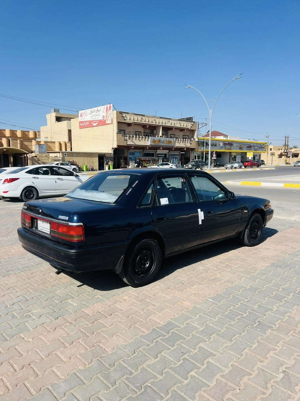 السلام عليكم 
للبيع سياره مازده 626
موديل 1992
محرك 8 باخ نوزل المرغوب 
صدر جديد تخم تاير جديد 
صبغ عام جماليه 
جام كهرباء 4 أبواب شغاله 
شرط التحويل و الغرامه
السعر 35 ورقه وبيها مجال 
السياره جاهزه من كلشي 
***********

***********
