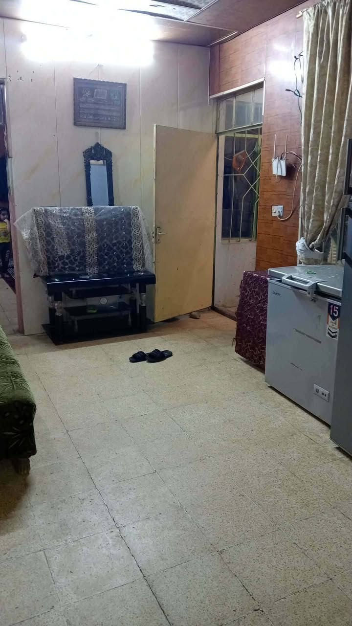 للبيع دار سكني ملك صرف طابو الزهورشرط التحويل المساحه 100 متر بحي الكركولي خلف فرع تيم
سعر 65 مليون وبيها مجال
***********
 ***********
