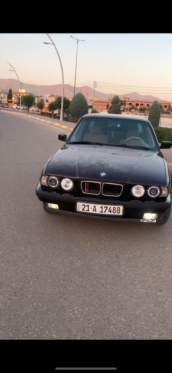 Slaw bmw
بۆفرۆشتن  مۆدیل ١٩٩٤ زۆر بیکیشەیە لە قوەتی خۆی بیزارە رەقەمە ٥٢٥ جە وەسفی ناوی بای ٥٤ معامەلە 
*********** 
Admin 🖤
